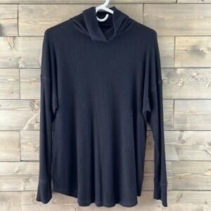 American Eagle Turtleneck Long Sleeve Ribbed Shirt